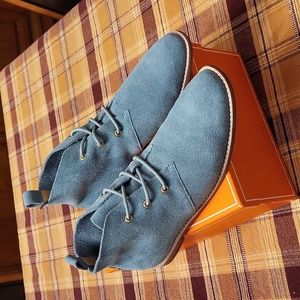 Bill Blass Maggie desert boots Nwt